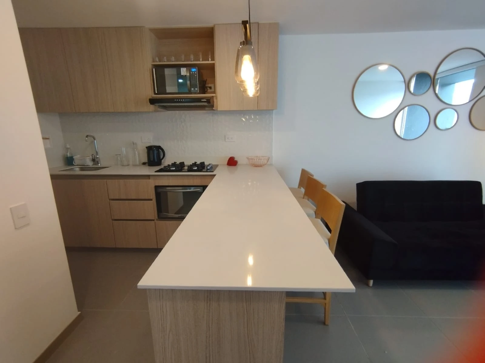 Apartamento amoblado en guayabal sector santa fe