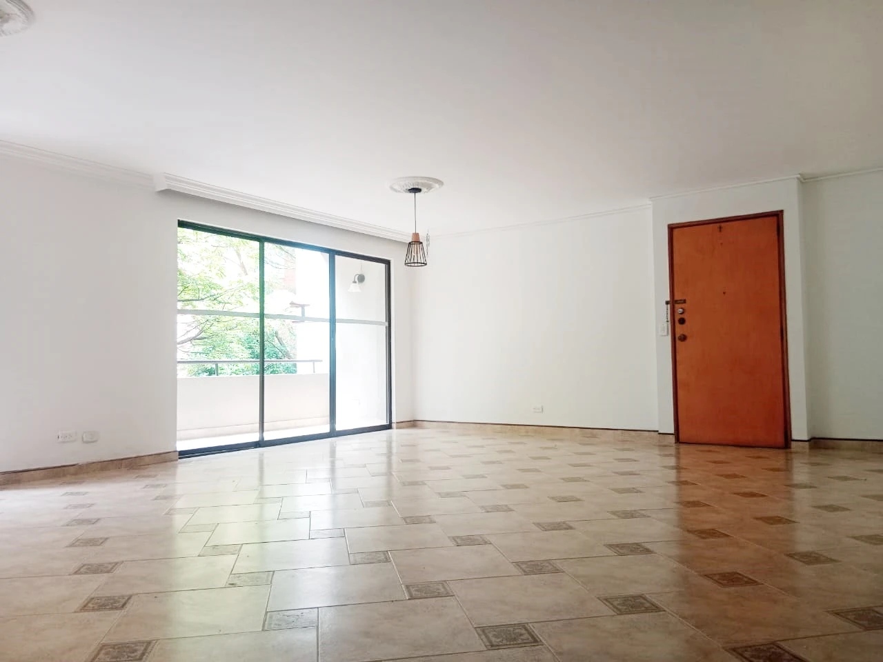ARRIENDO APARTAMENTO EN EL POBLADO