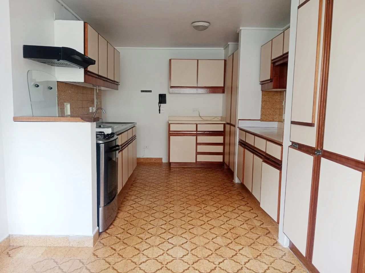ARRIENDO APARTAMENTO EN EL POBLADO