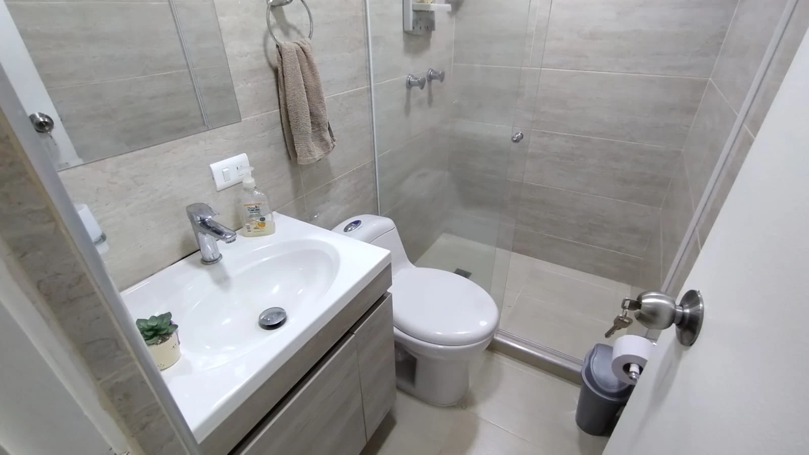 Apartamento  Amoblado en Arriendo Loma del Indio Medellin