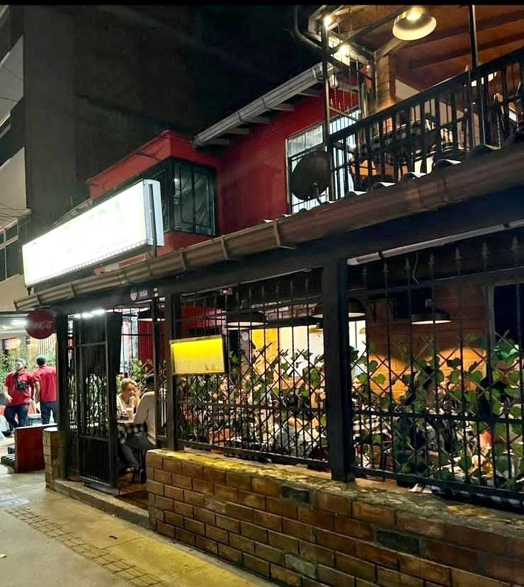 Local y restaurante en venta sector Estadio