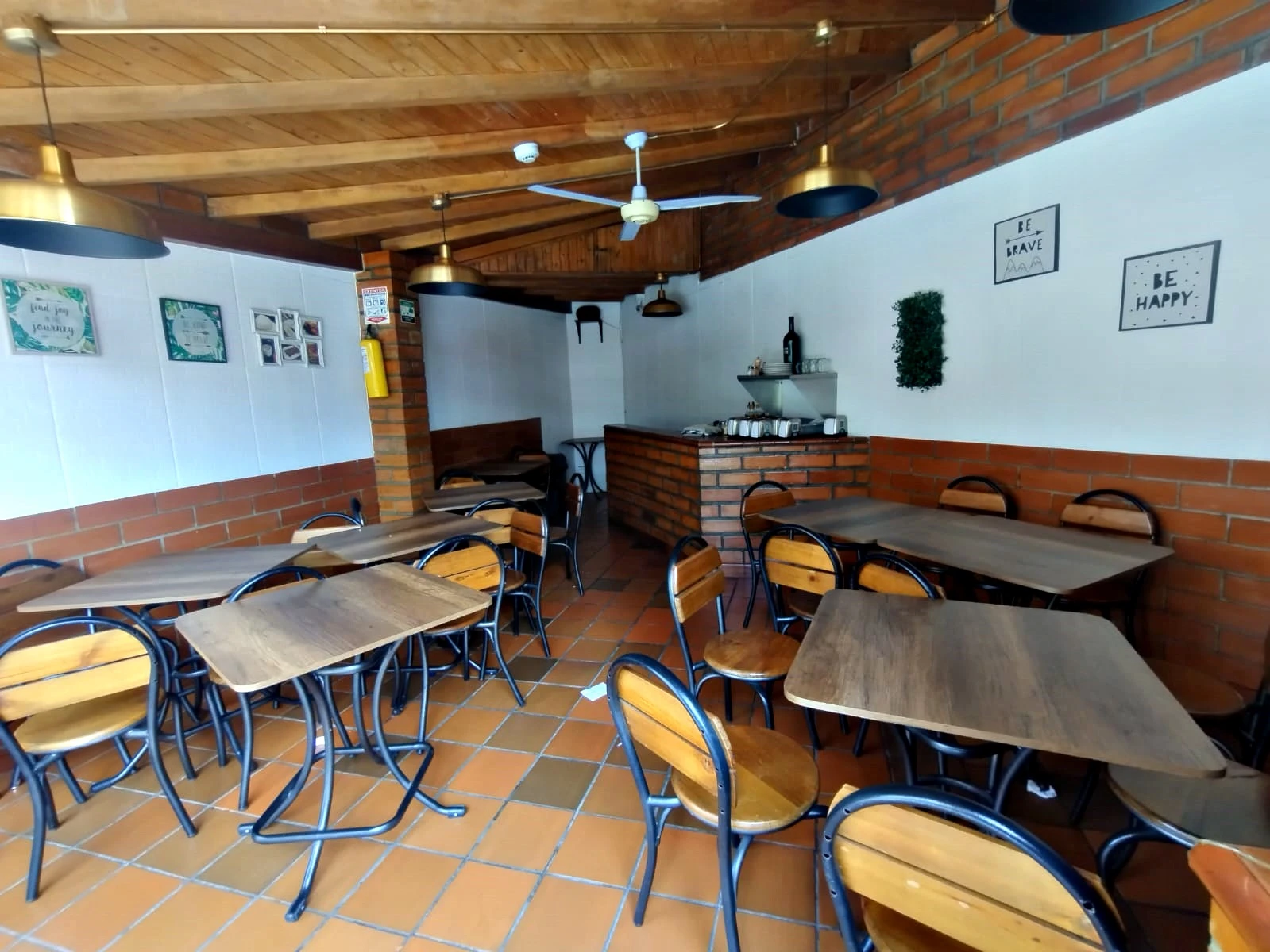 Local y restaurante en venta sector Estadio