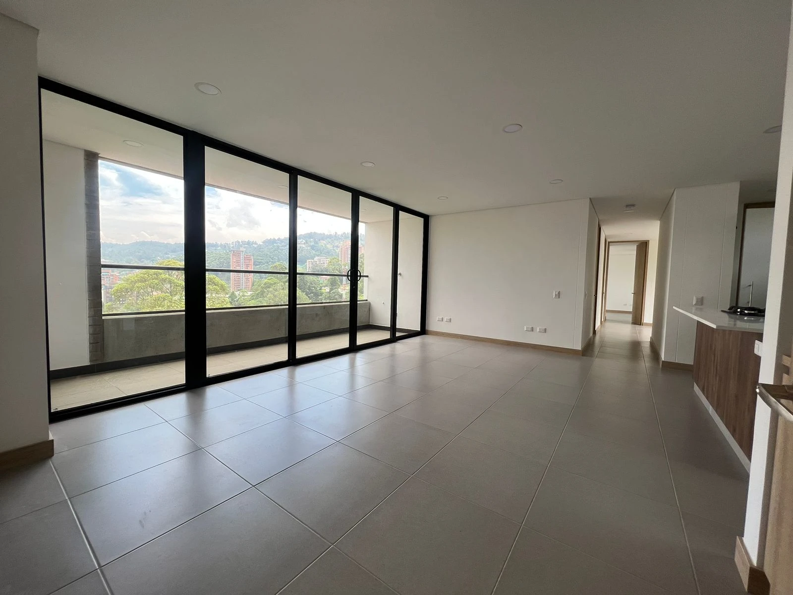 ARRIENDO APARTAMENTO EN EL POBLADO