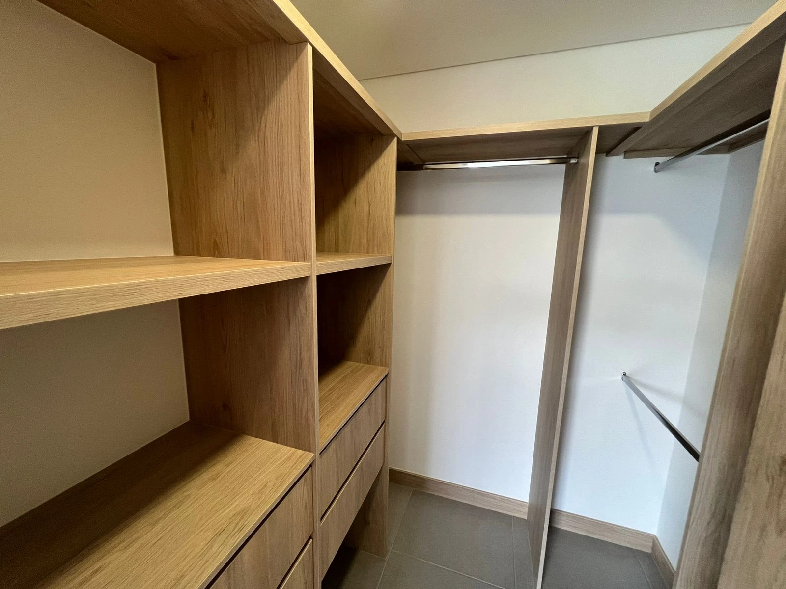 ARRIENDO APARTAMENTO EN EL POBLADO