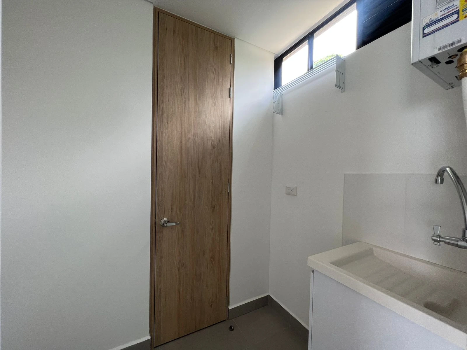 ARRIENDO APARTAMENTO EN EL POBLADO