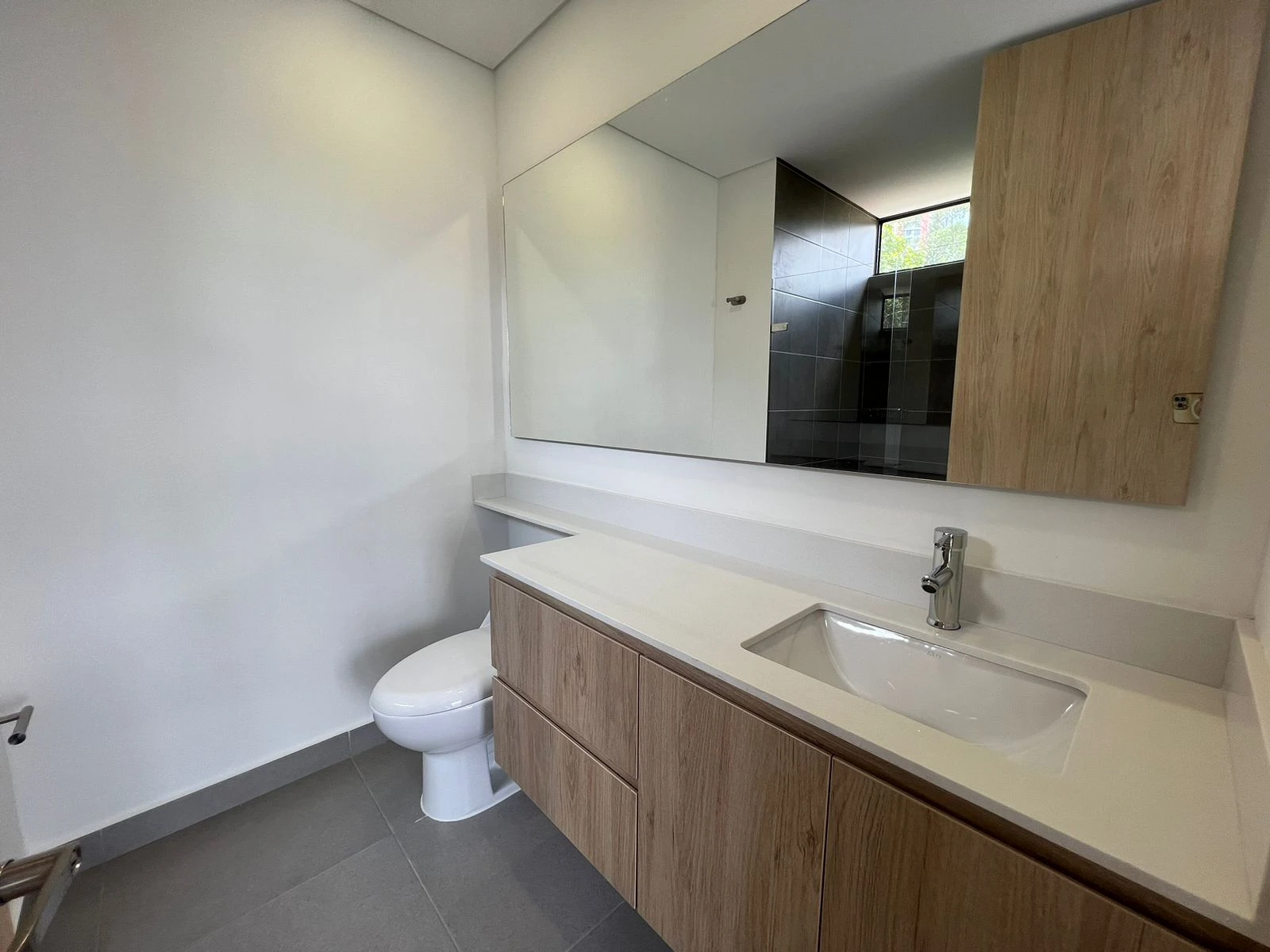 ARRIENDO APARTAMENTO EN EL POBLADO