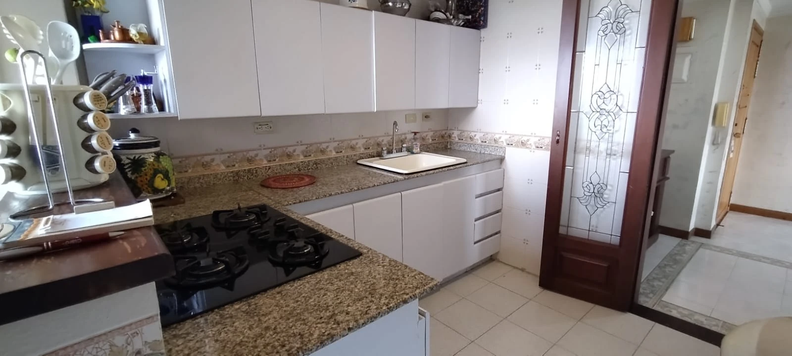 Apartamento Amoblado en Arriendo sector La Aguacatala Medellín