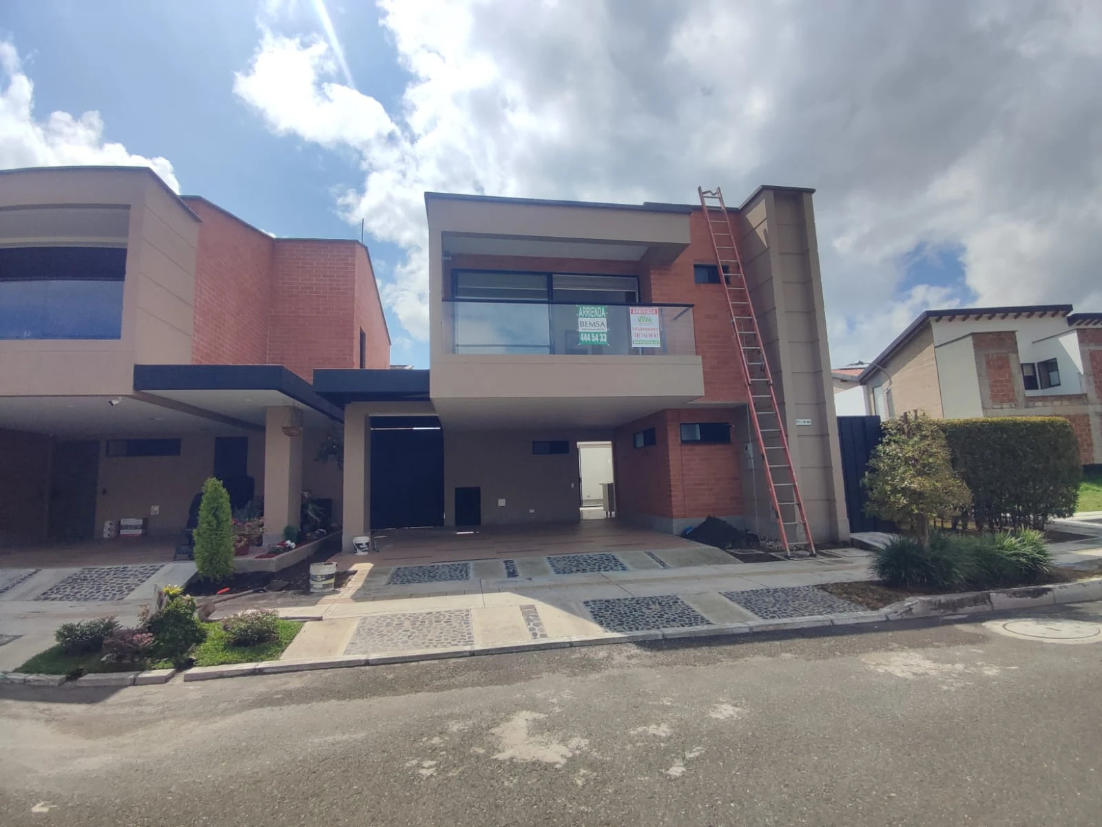 CASA EN ARRIENDO RIONEGRO, PIETRASANTA CAMPESTRE 