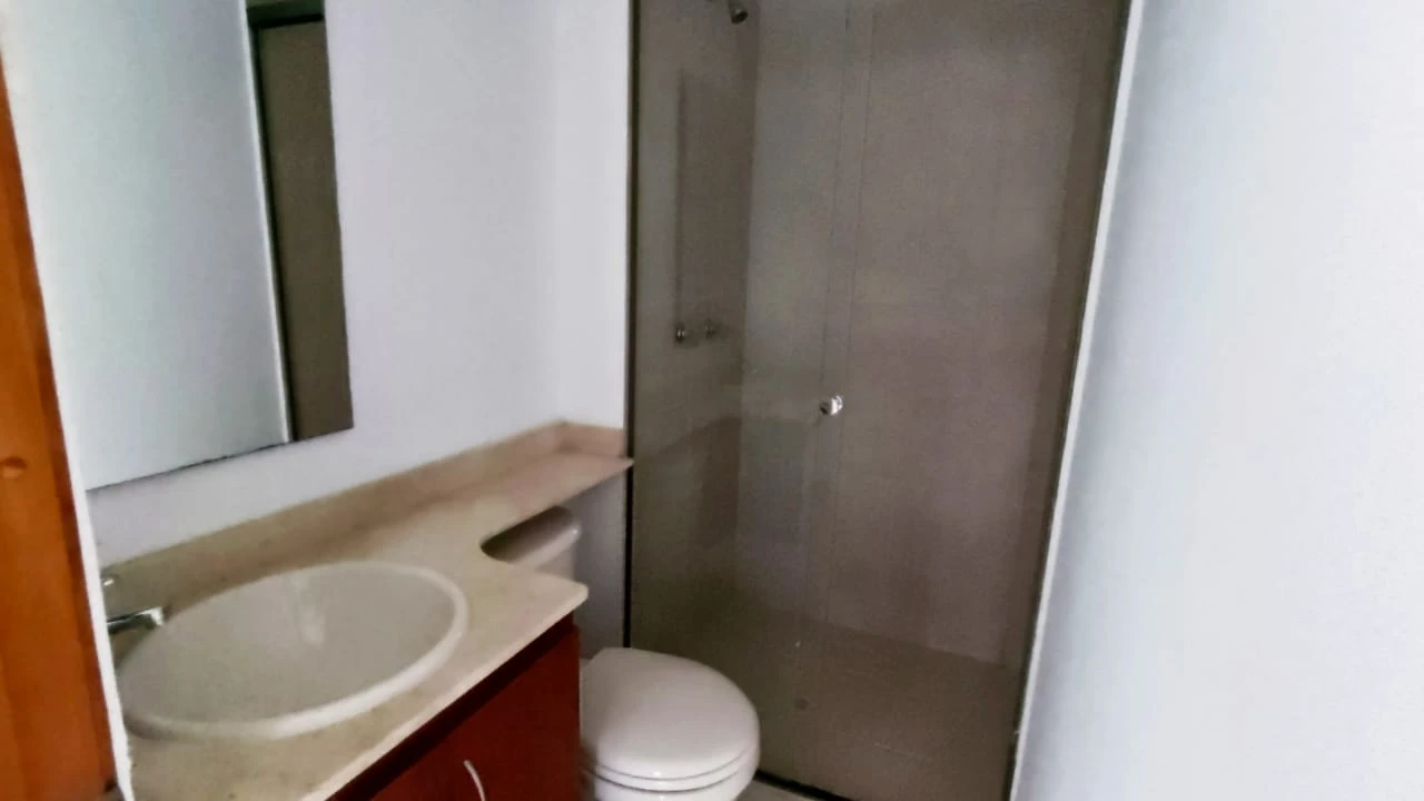 Apartamento en Arriendo sector loma del encierrro