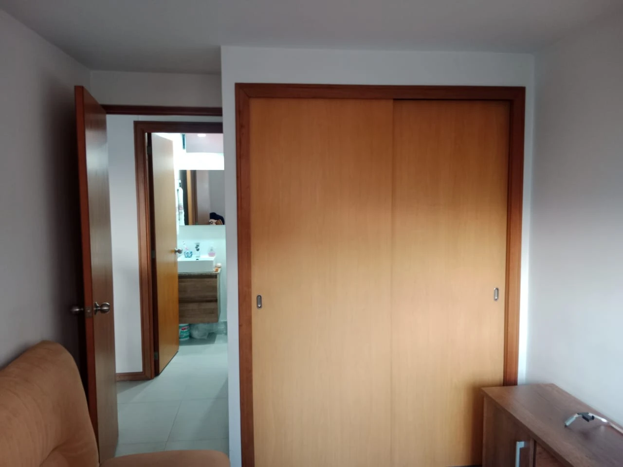 ARRIENDO APARTAMENTO AMOBLADO EN EL POBLADO