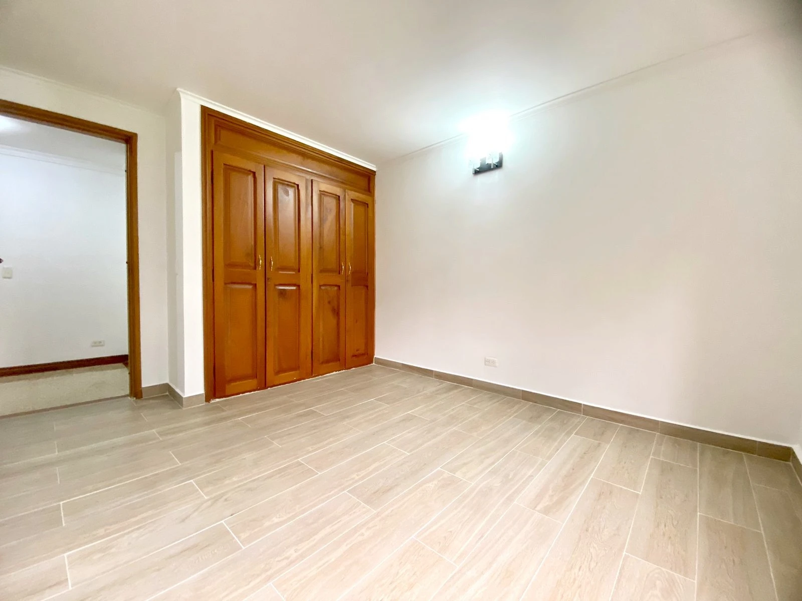 ARRIENDO APARTAMENTO EN EL POBLADO