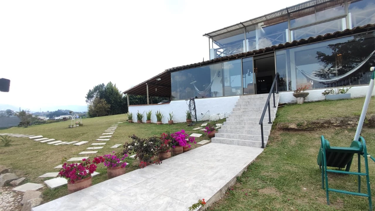 Casa amoblada en arriendo en el Carmen- Antioquia 