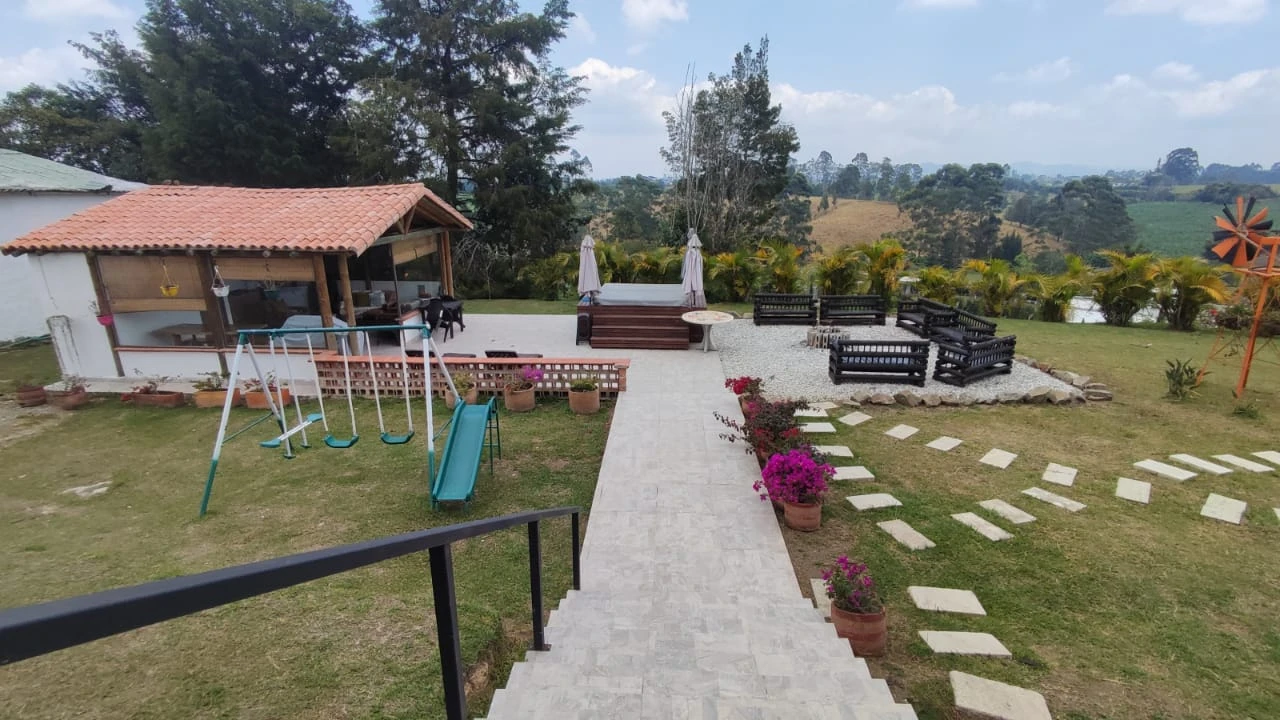 Casa amoblada en arriendo en el Carmen- Antioquia 