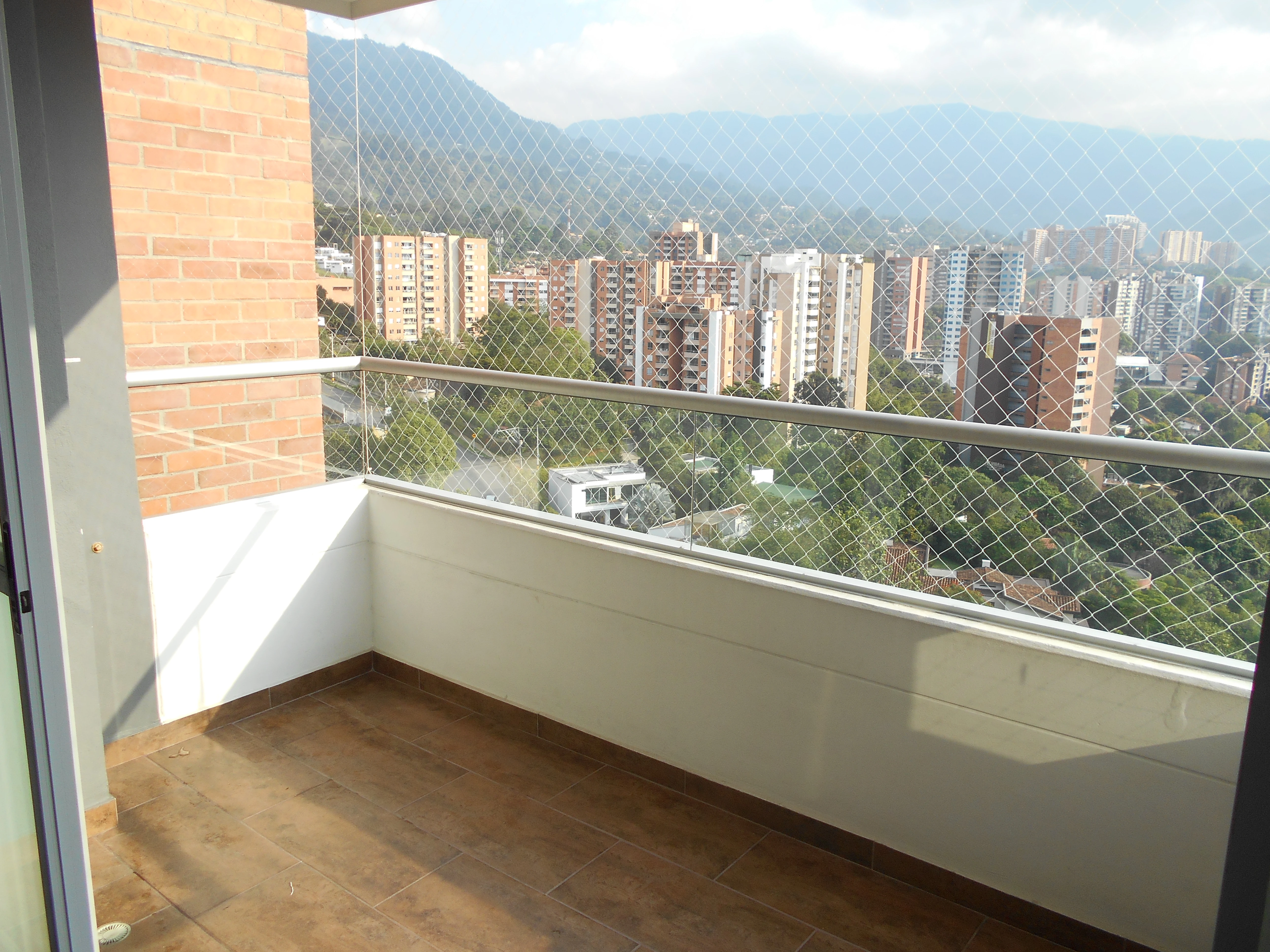 apartamento en arriendo sector loma del esmeraldal  Envigado