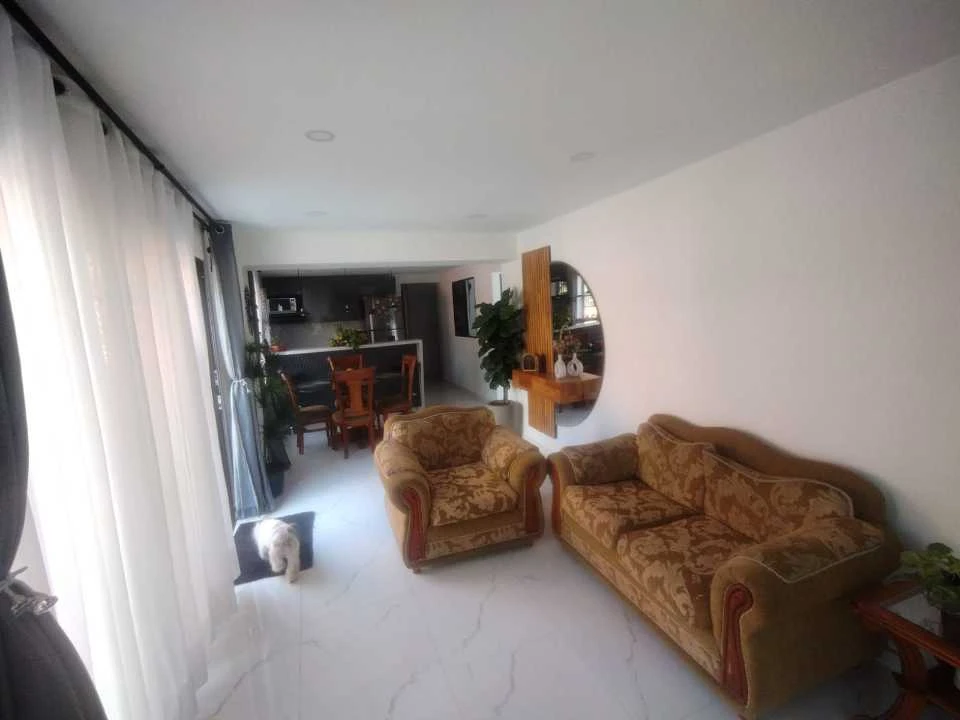 Casa para Venta en Santa Ana primer piso