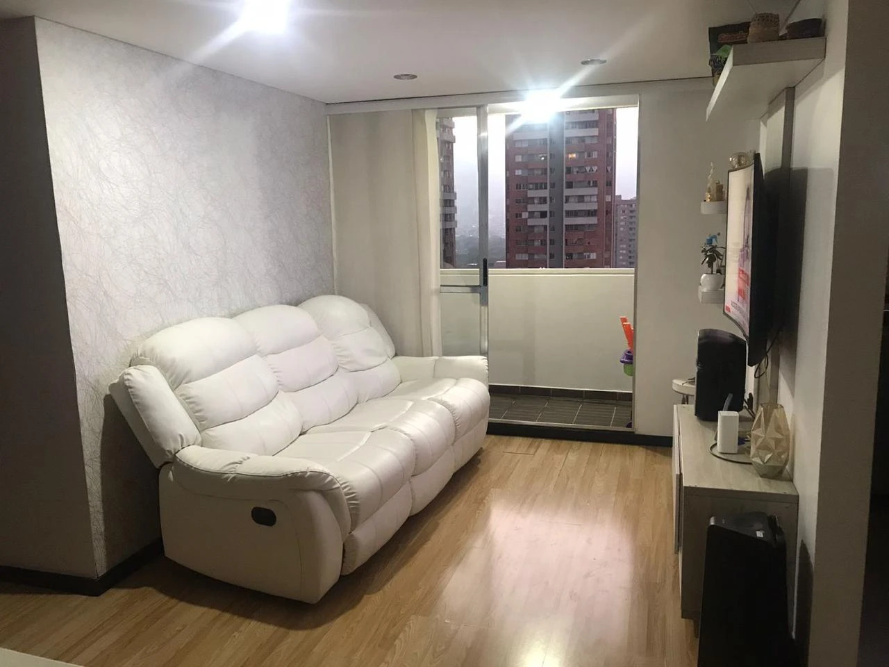 Arriendo Apartamento en Laureles los Colores