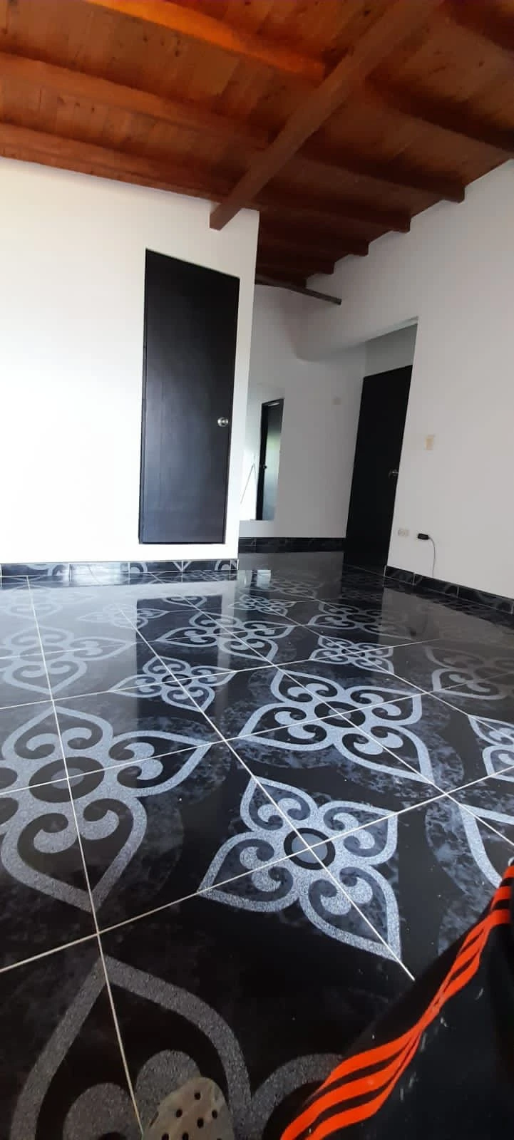 VENTA CASA SECTOR NIQUIA 2 NIVELES 