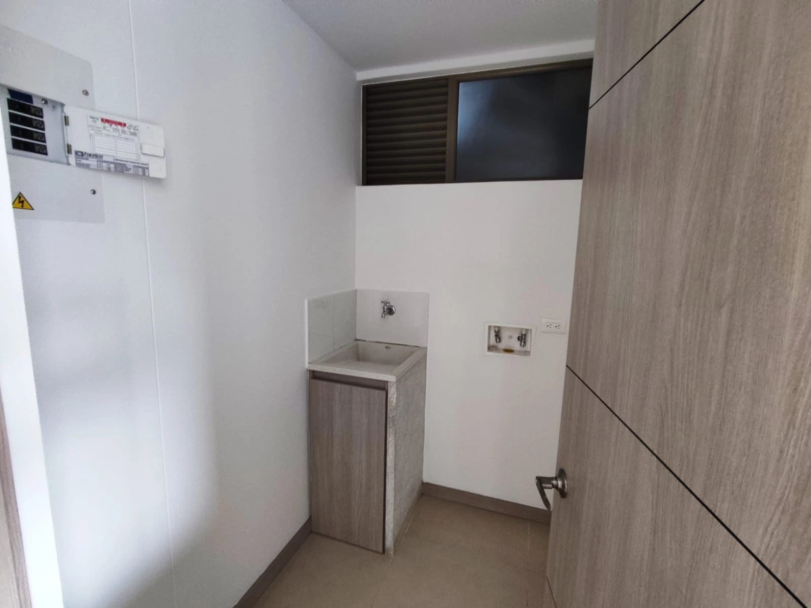 apartamento en arriendo sector superior padre marianito