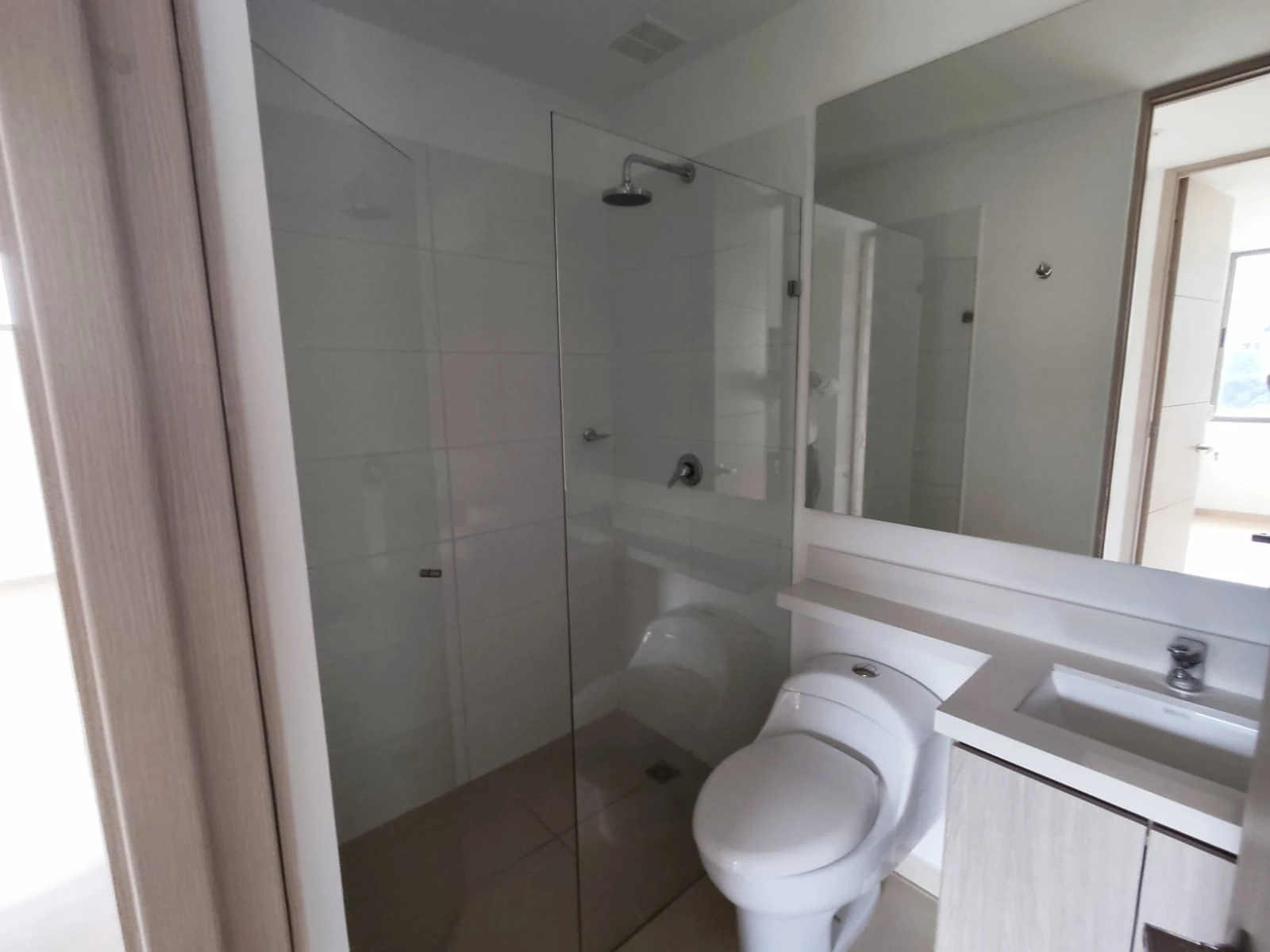apartamento en arriendo sector superior padre marianito