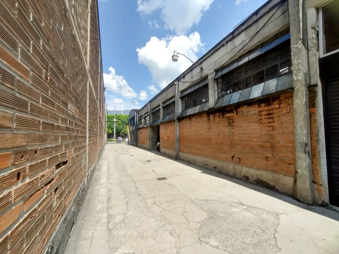 Bodega en arriendo sector Guayabal