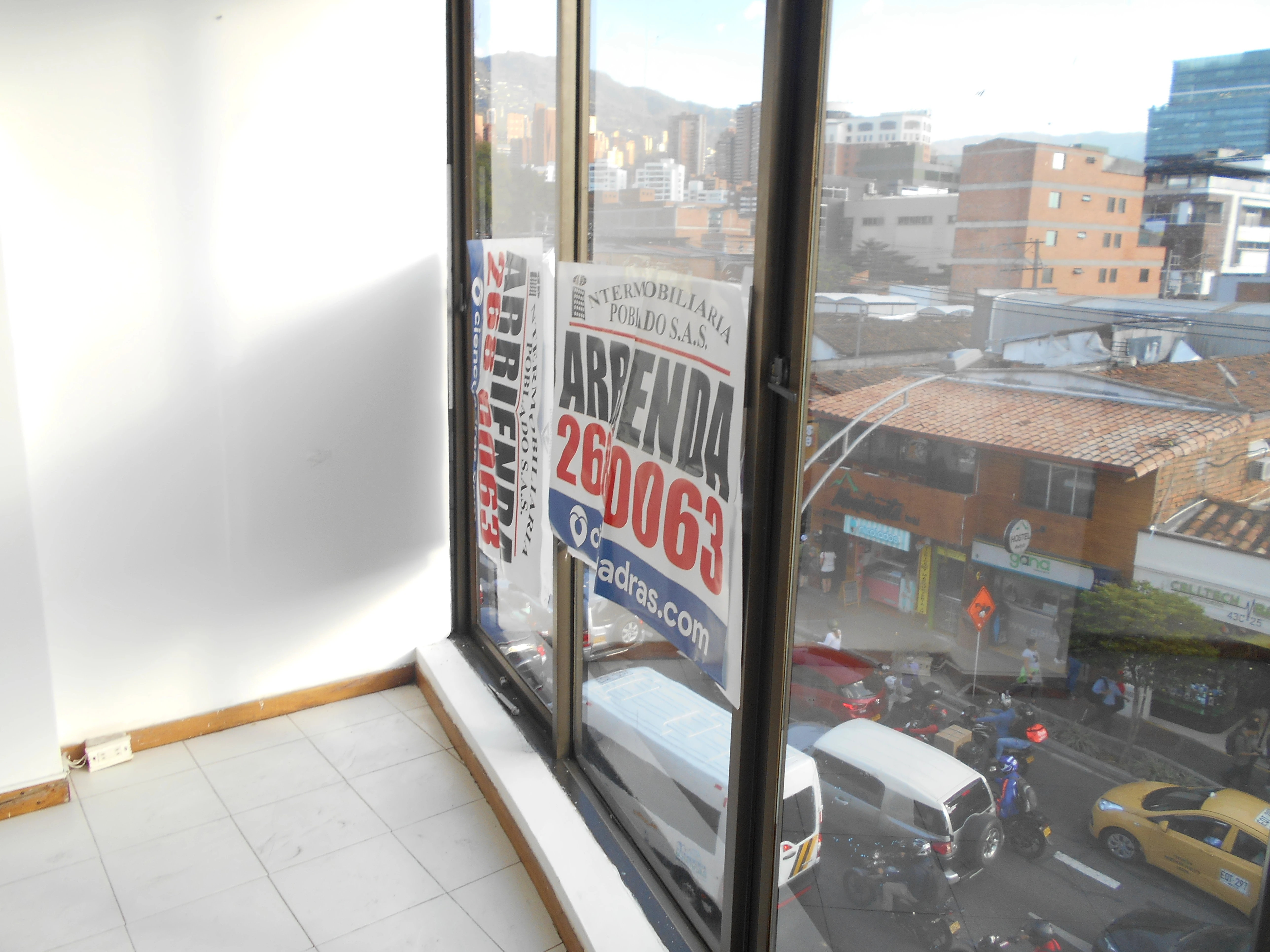 apartamento en arriendo sector Poblado la diez 10