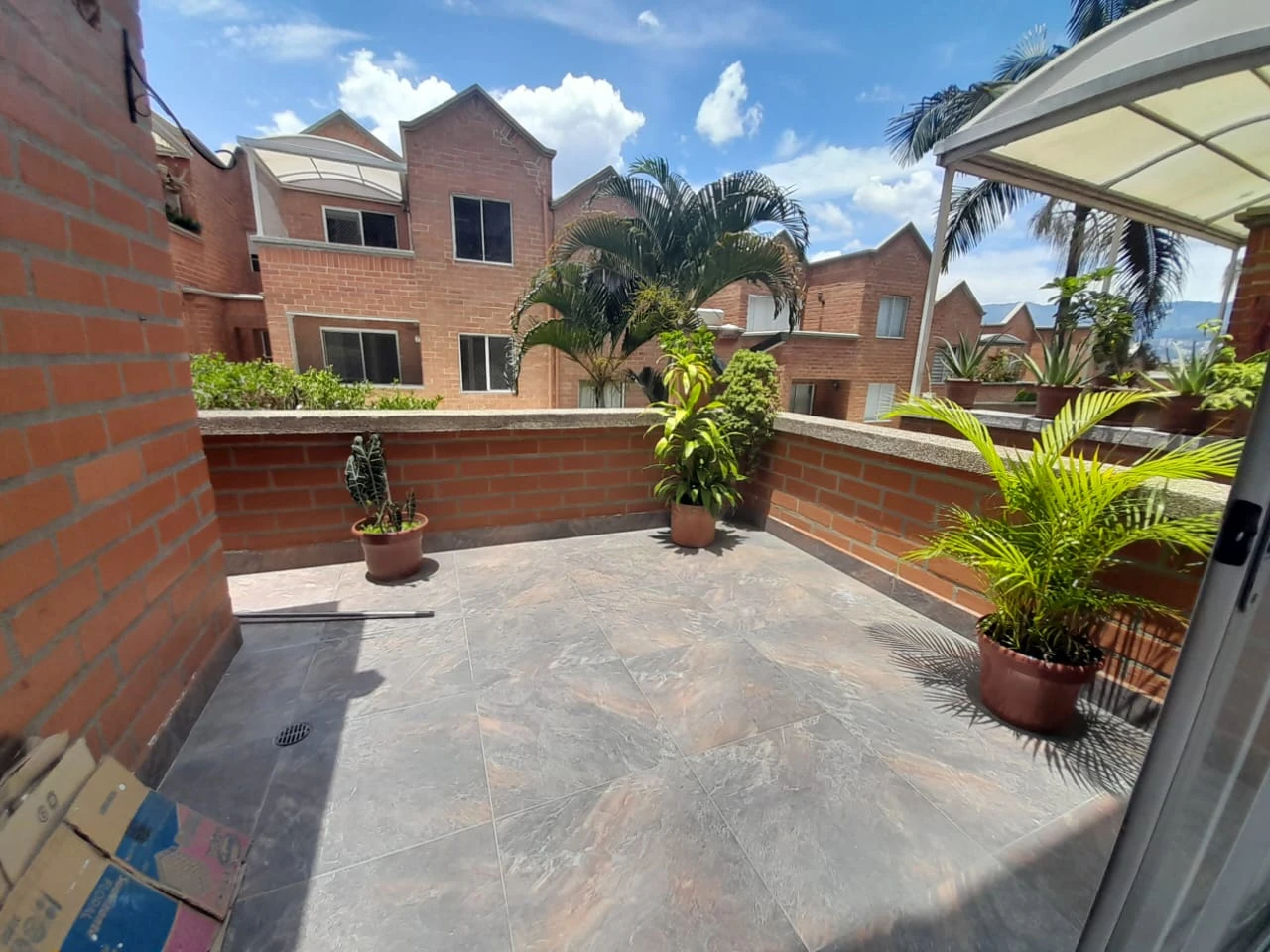Arriendo Apartamento Loma de los Bernal