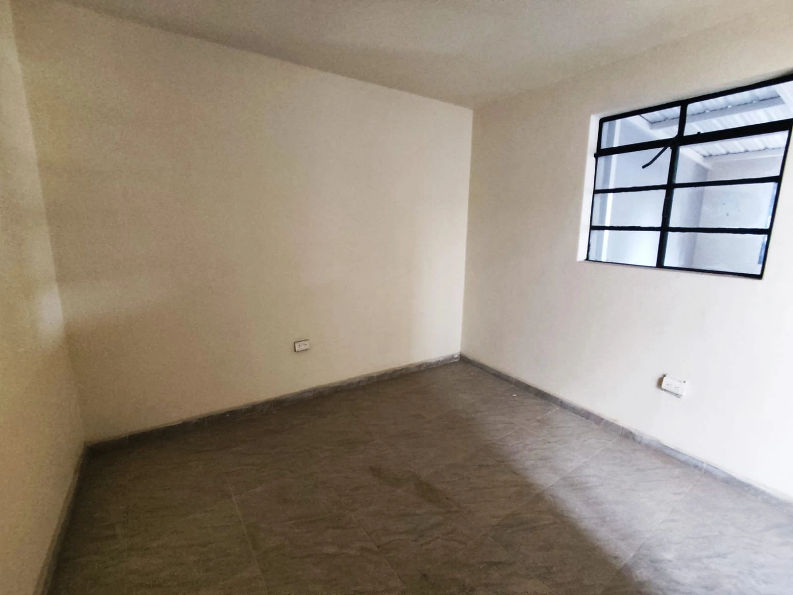 Casa comercial y residencial en Arriendo, sector chagualo
