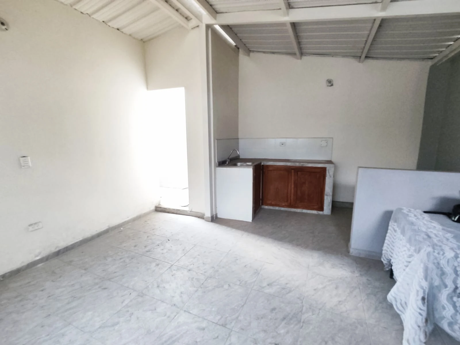Casa comercial y residencial en Arriendo, sector chagualo