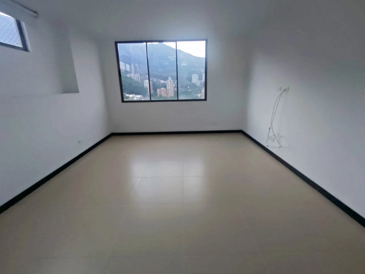 apartamento en arriendo sector superior padre marianito