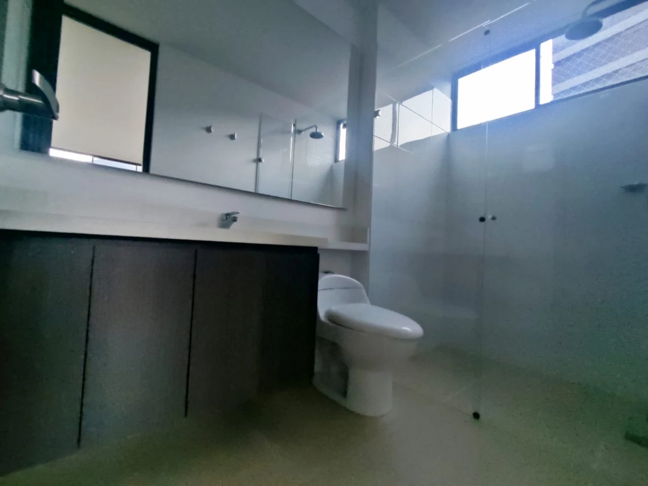 apartamento en arriendo sector superior padre marianito