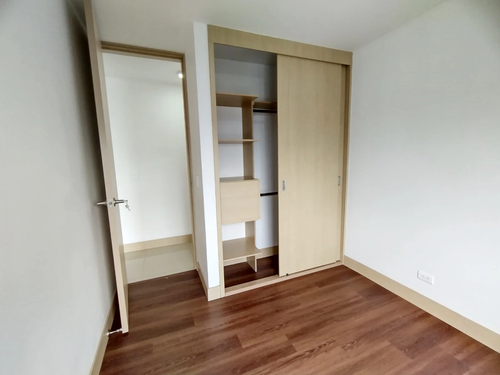 Apartamento en arriendo sector Lom del Indio