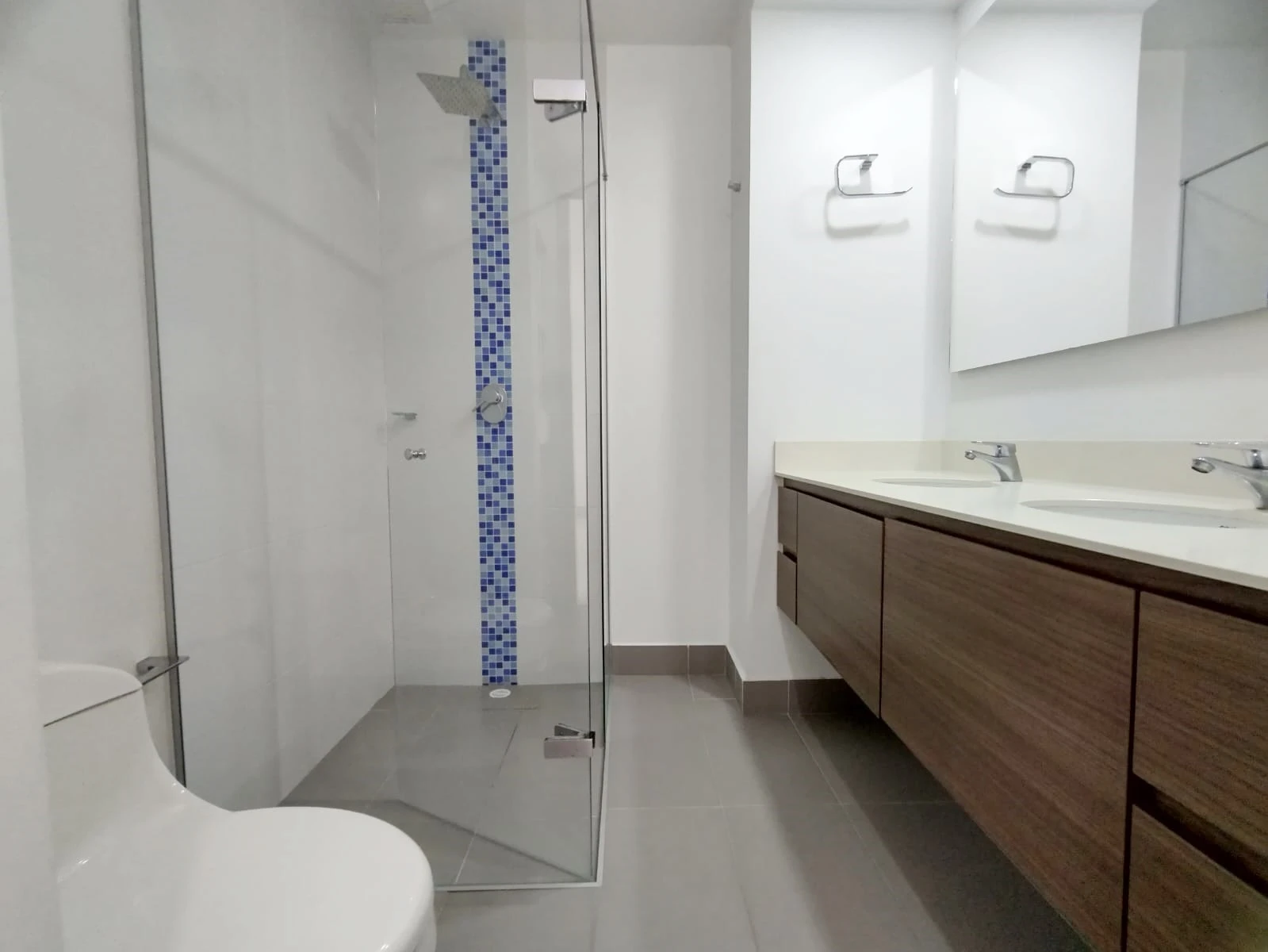 Apartamento en arriendo sector Lom del Indio