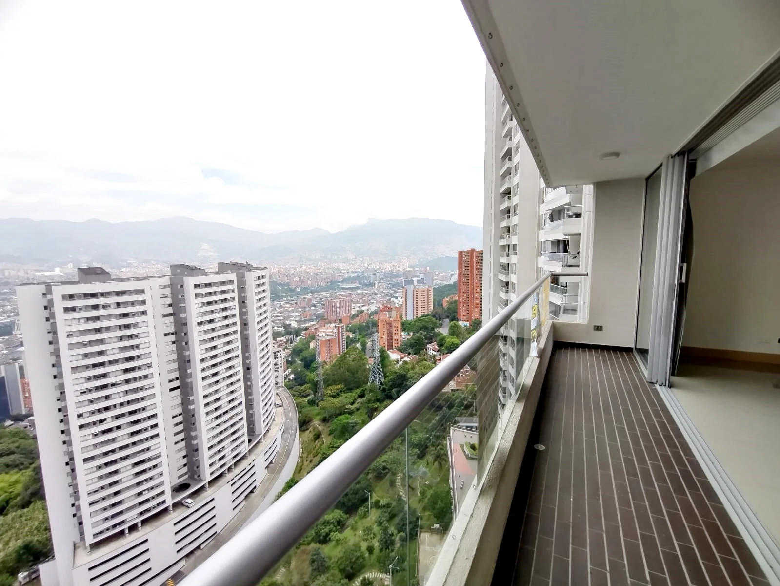 Apartamento en arriendo sector Lom del Indio