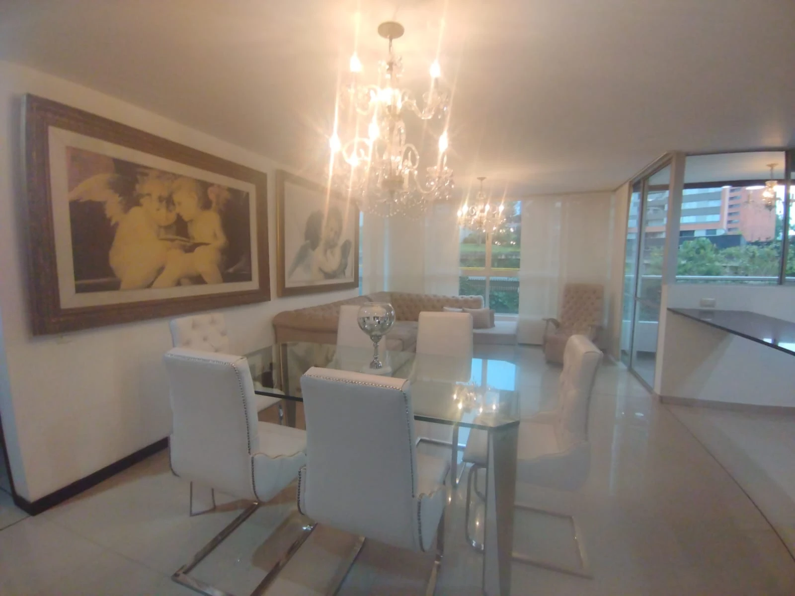 Vendo  Apartamento en el Poblado Los Balsos