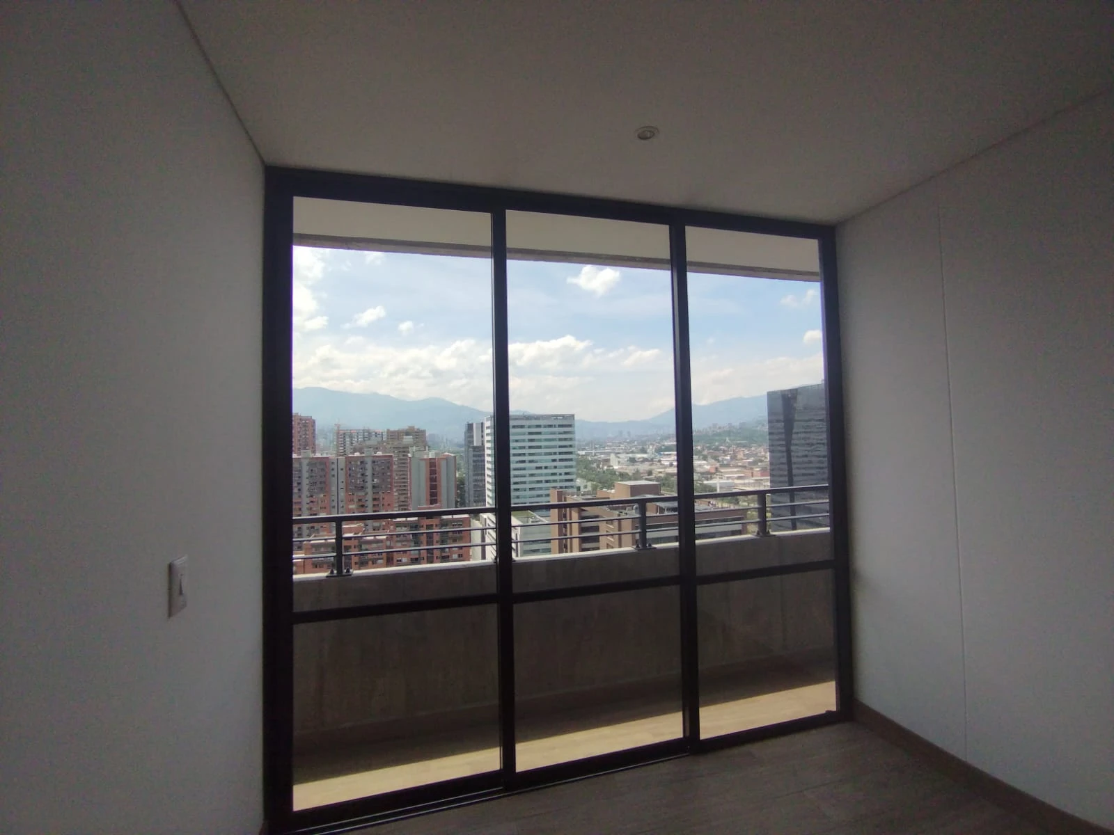 Arriendo Apartamento en e Poblado Ciudad del Rio