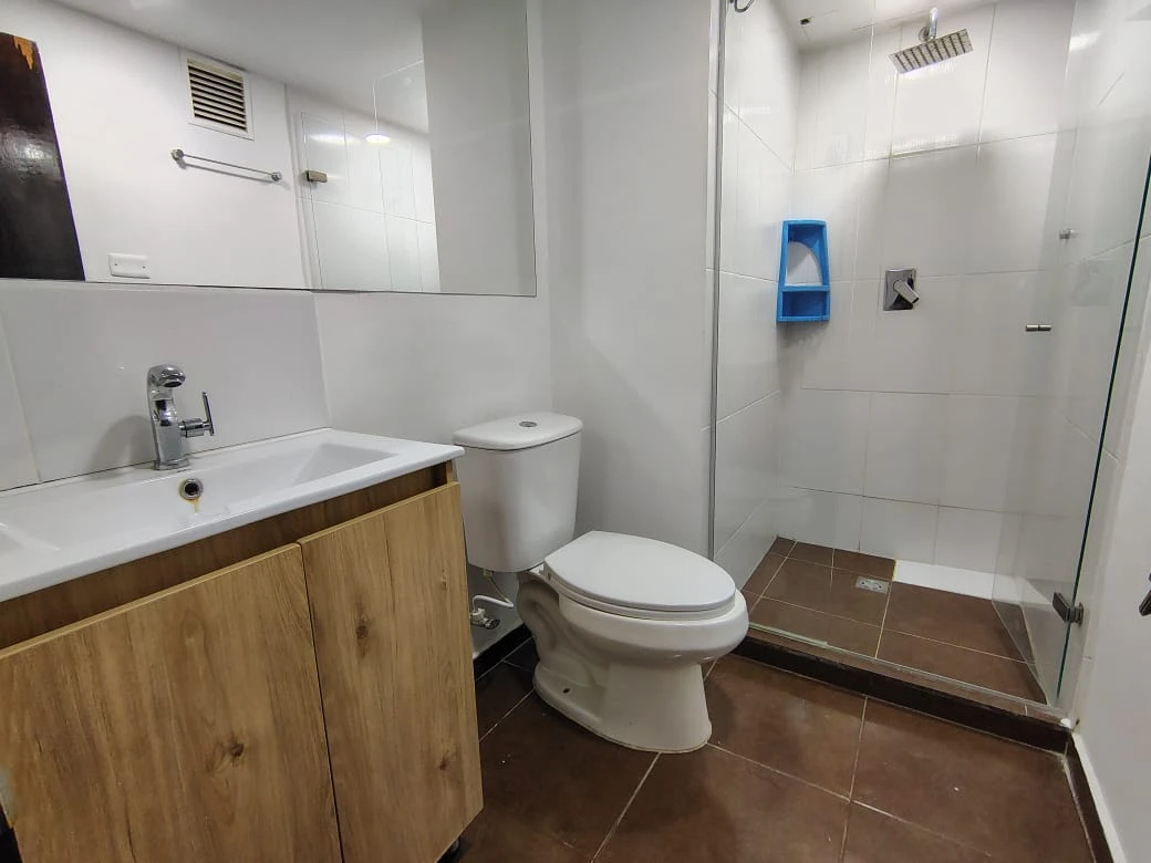 Aparta estudio en Arriendo sector Aranjuez la 93
