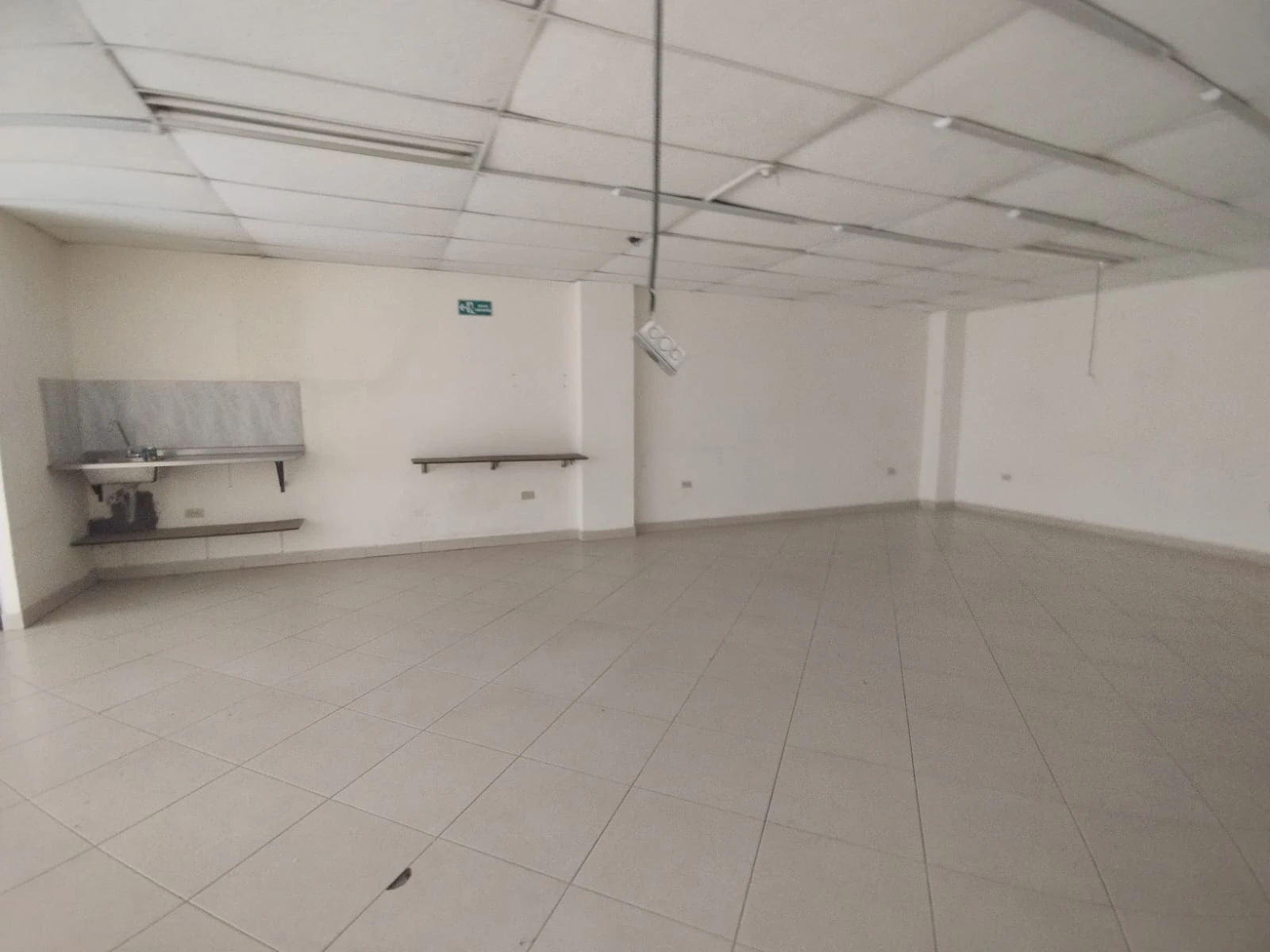 Arriendo Bodega en Itagüí Cetro de la Moda