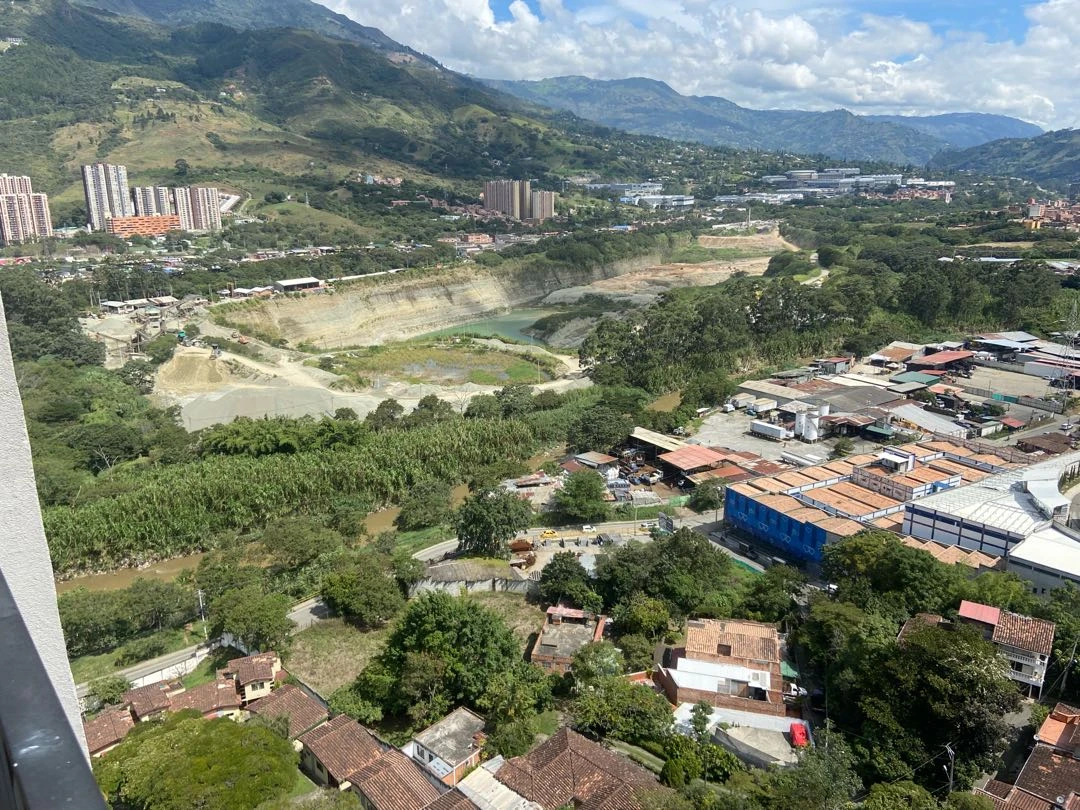 Apartamento en arriendo sector Machado.