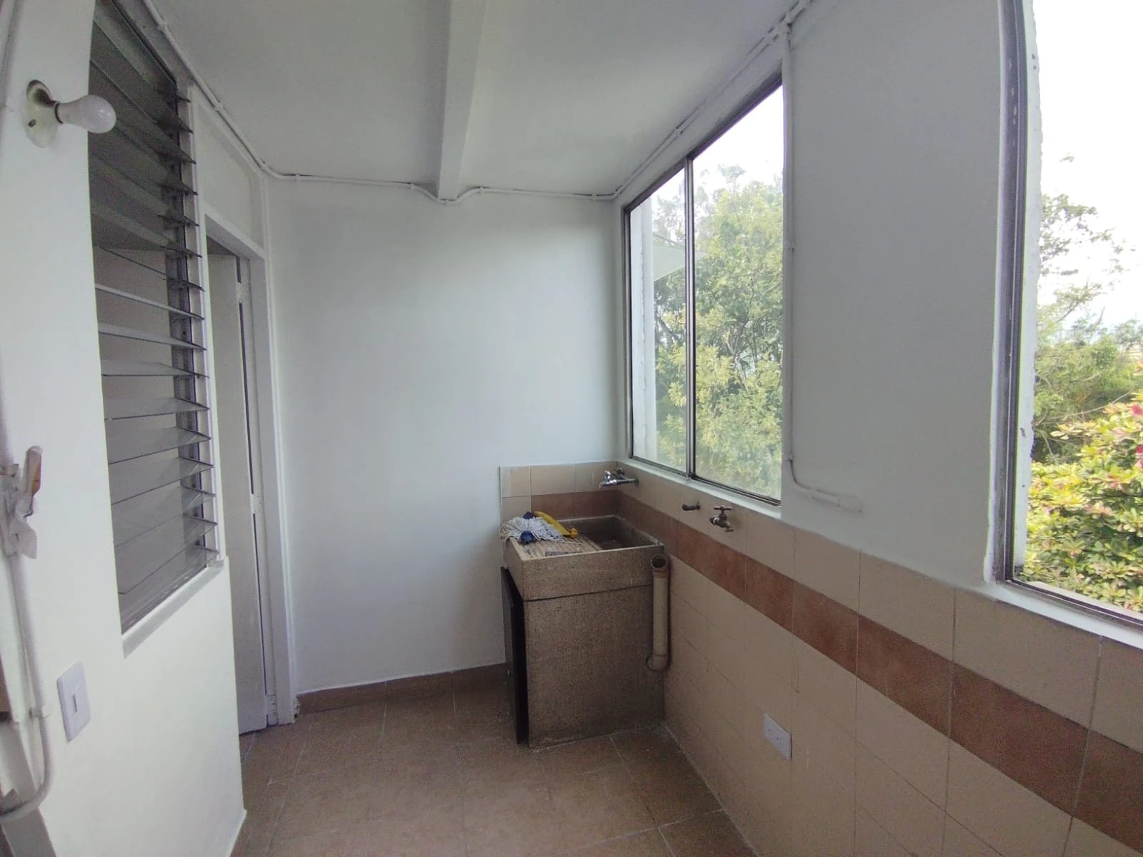 Arriendo Apartamento en el Poblado Aguacatala