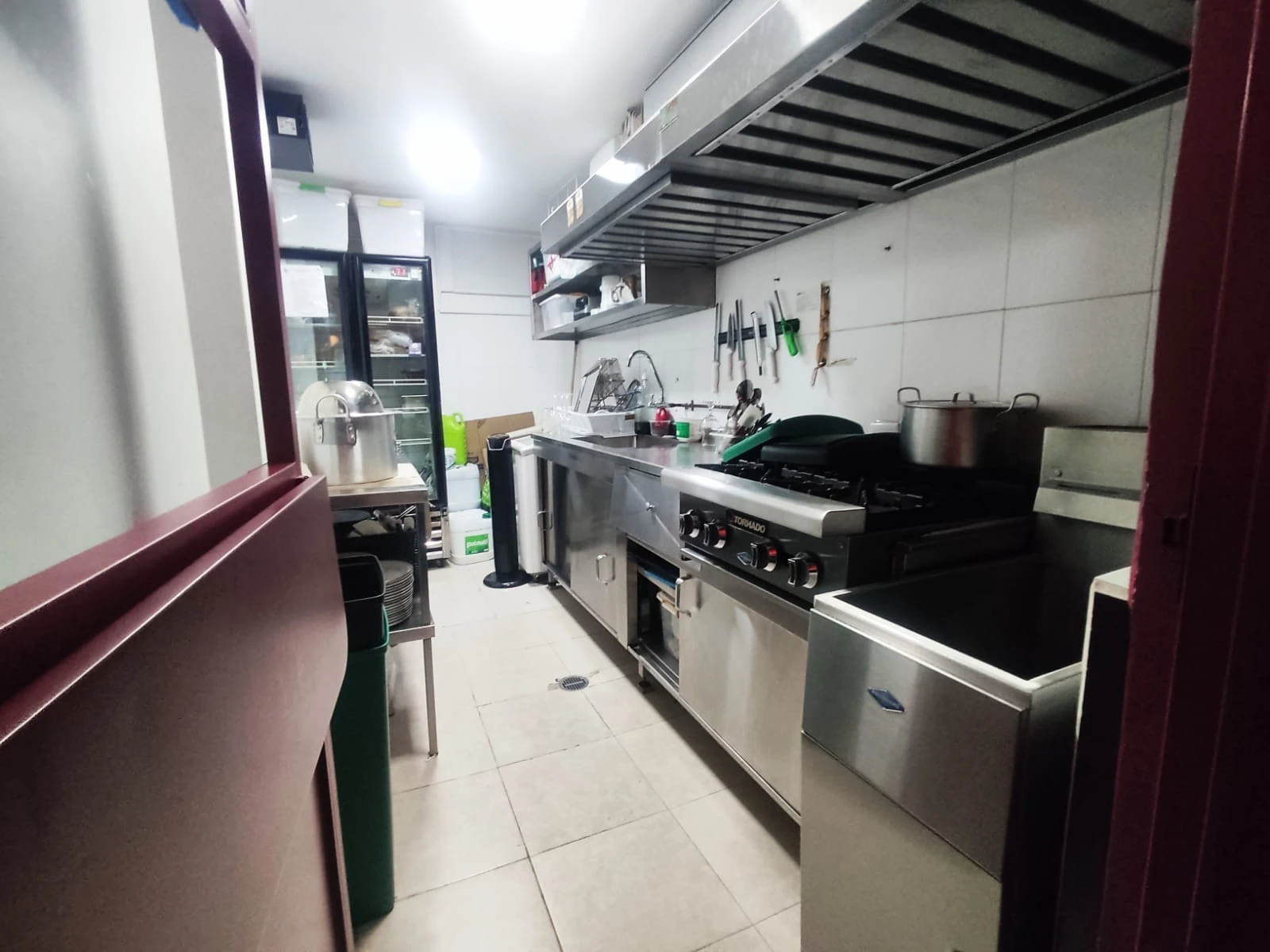 Local comercial cerca al parque Yeras