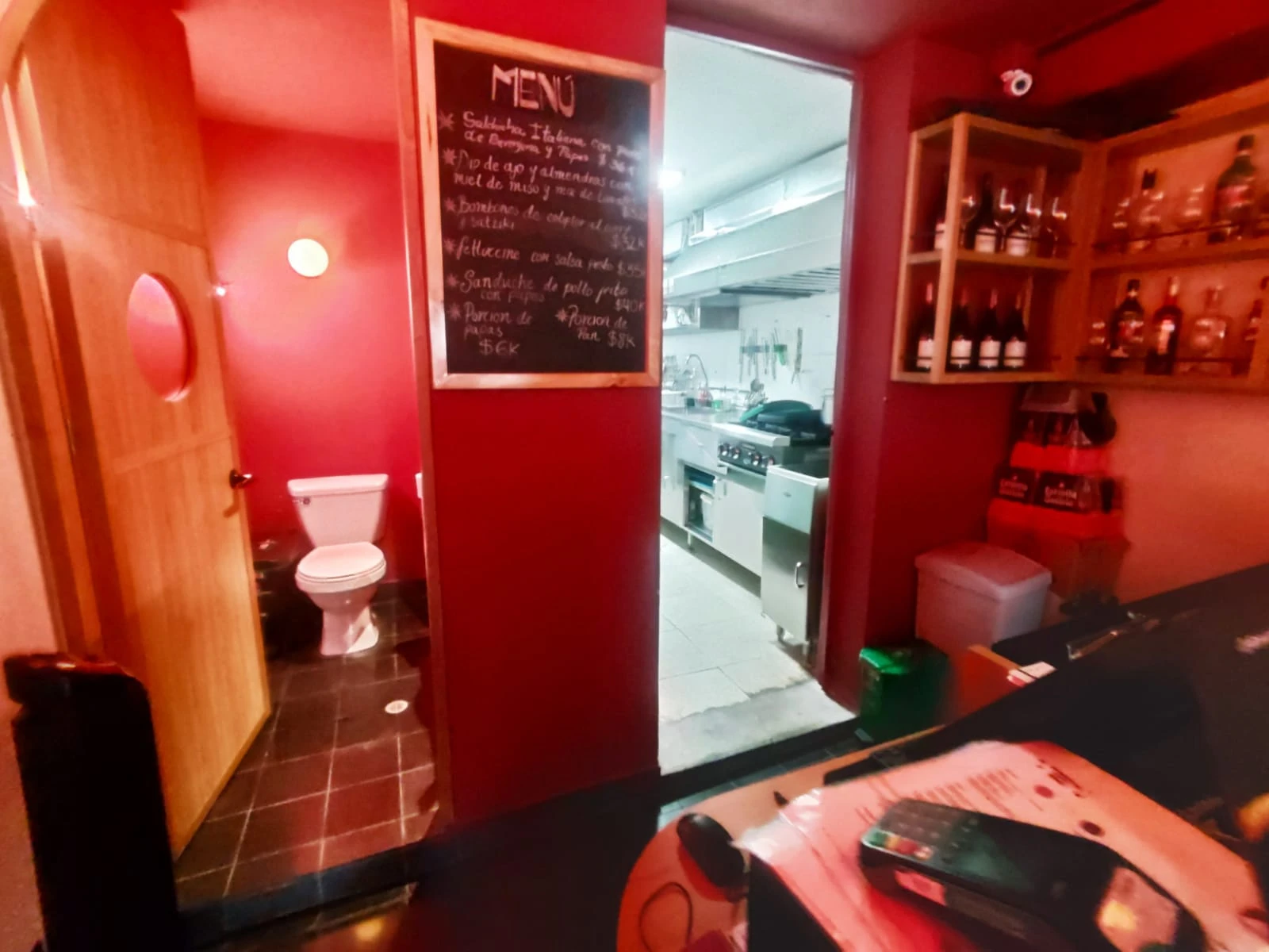 Local comercial cerca al parque Yeras