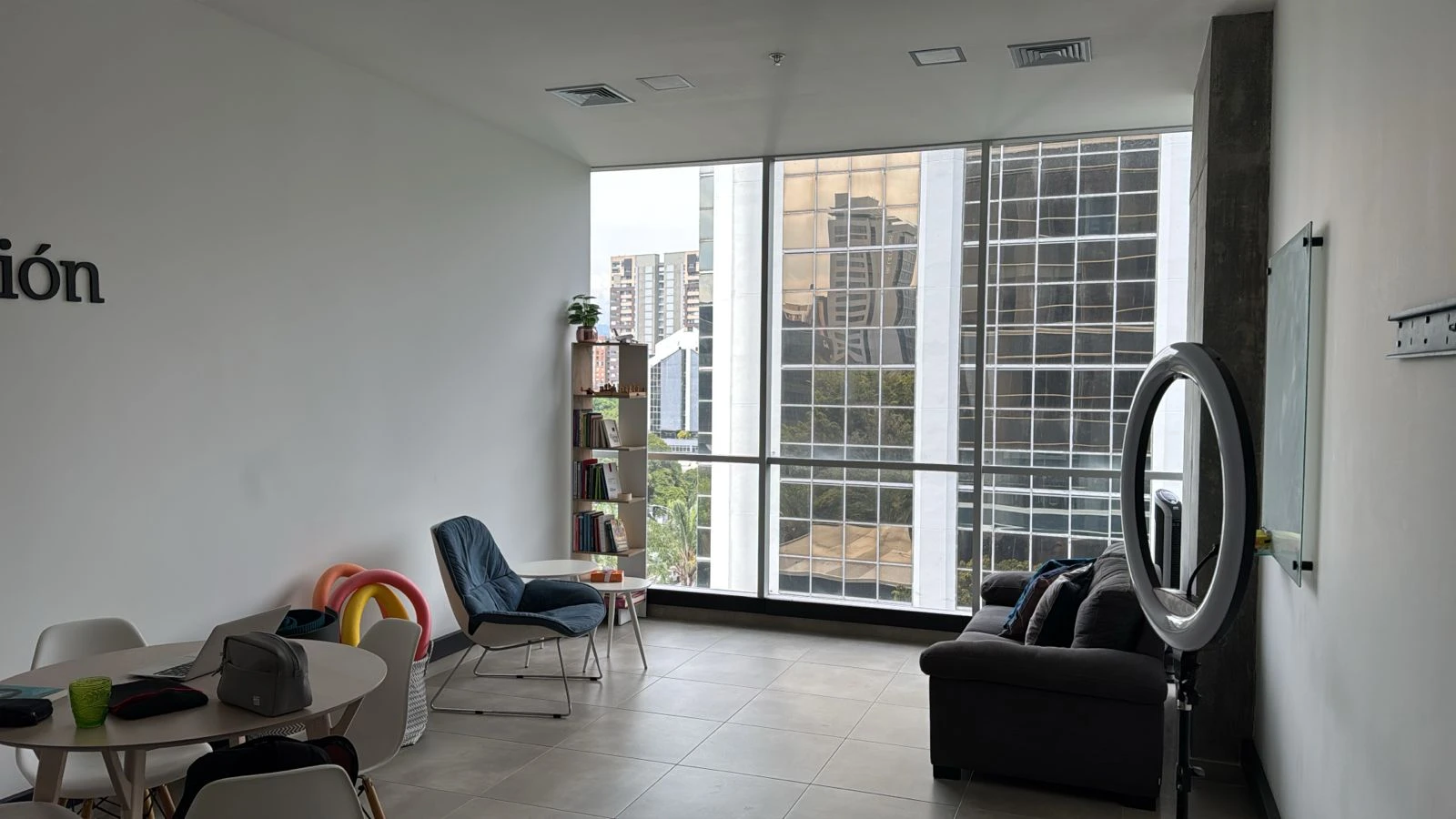 Oficina en Arriendo sector Campestre