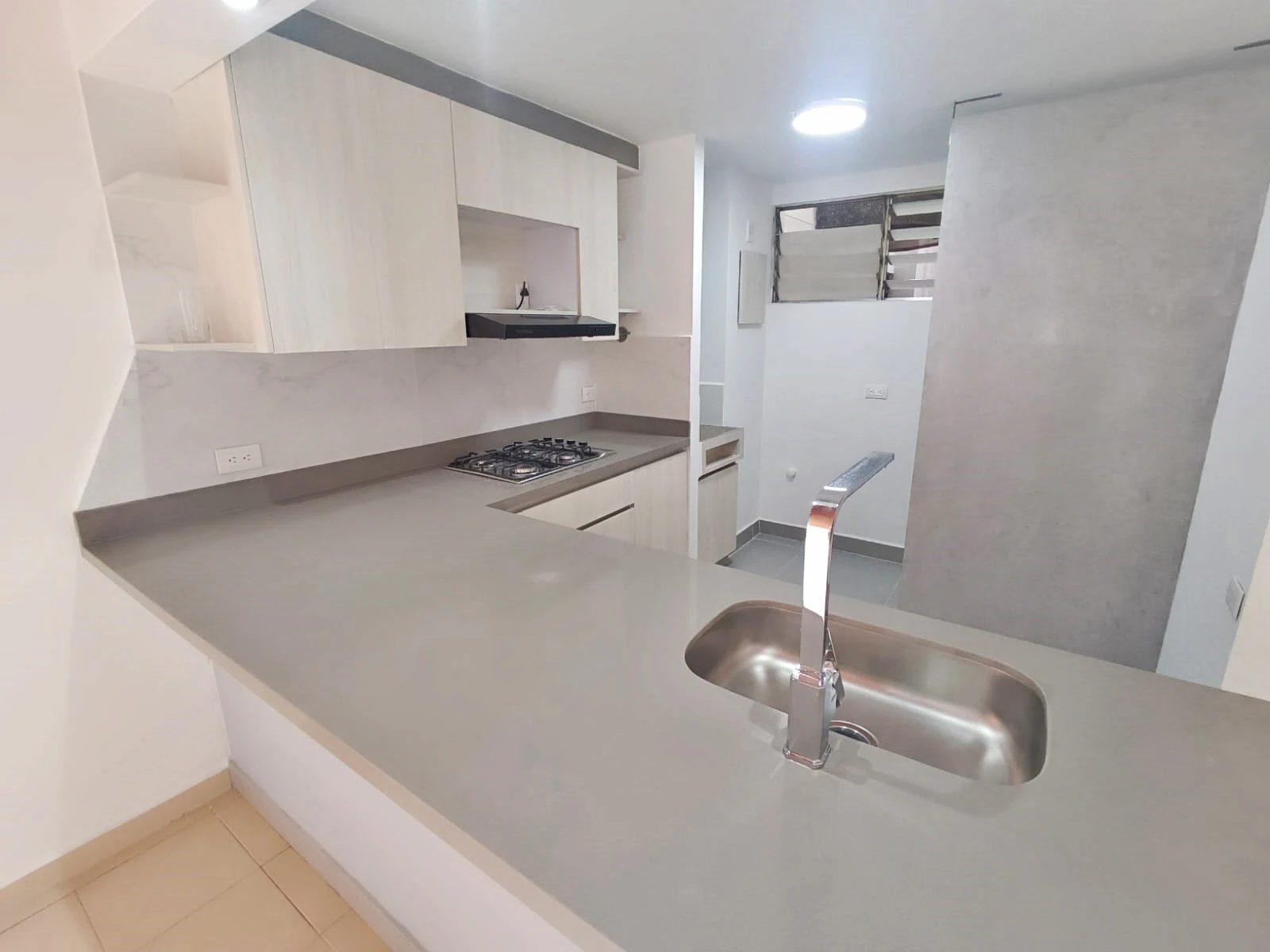 Apartamento en Arriendo Loma del Indio Medellin