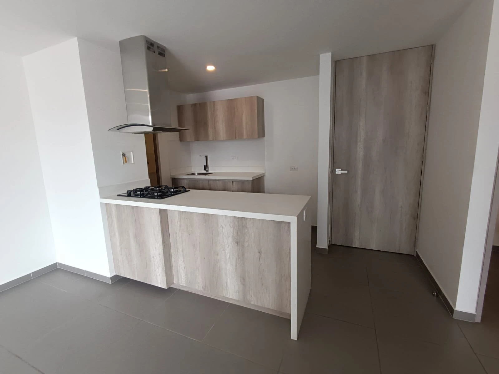 Apartamento en Arriendo Ciudad del Rio Medellin