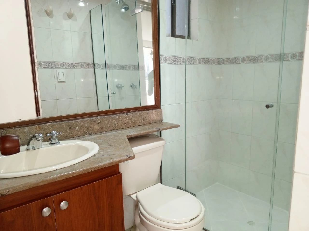 Apartamento en arriendo Loma de los  Bernal 
