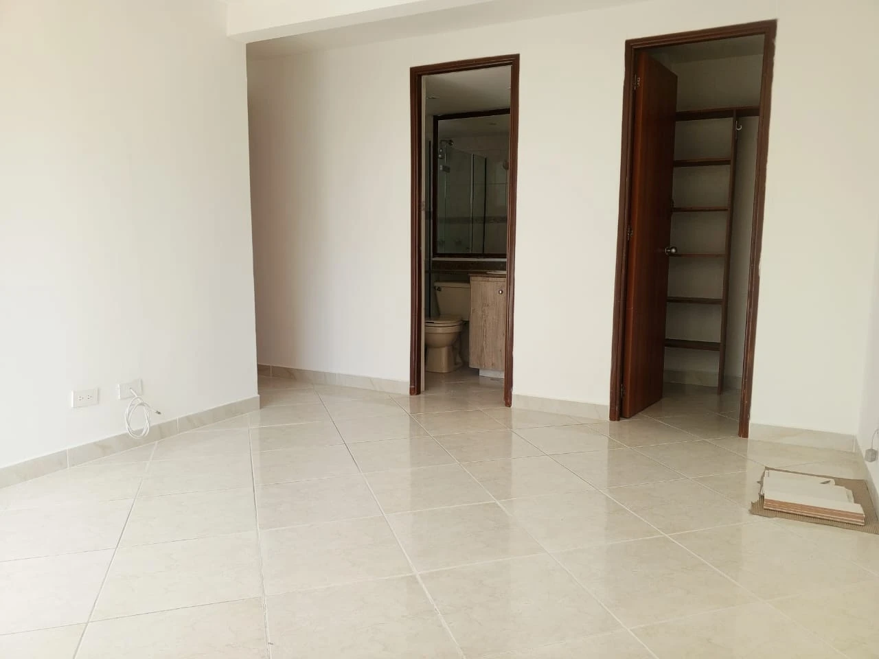 Apartamento en arriendo Loma de los  Bernal 