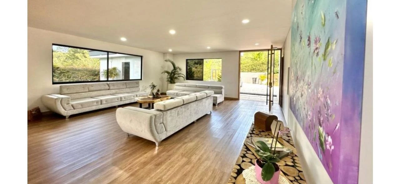 Casa campestre en arriendo en Parcelación Monte Alto - El Retiro 