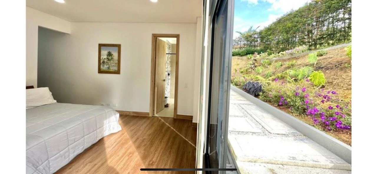 Casa campestre en arriendo en Parcelación Monte Alto - El Retiro 