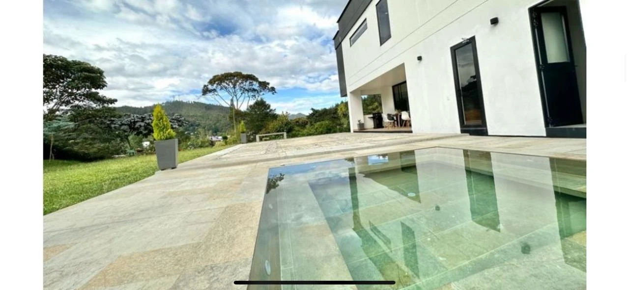 Casa campestre en arriendo en Parcelación Monte Alto - El Retiro 