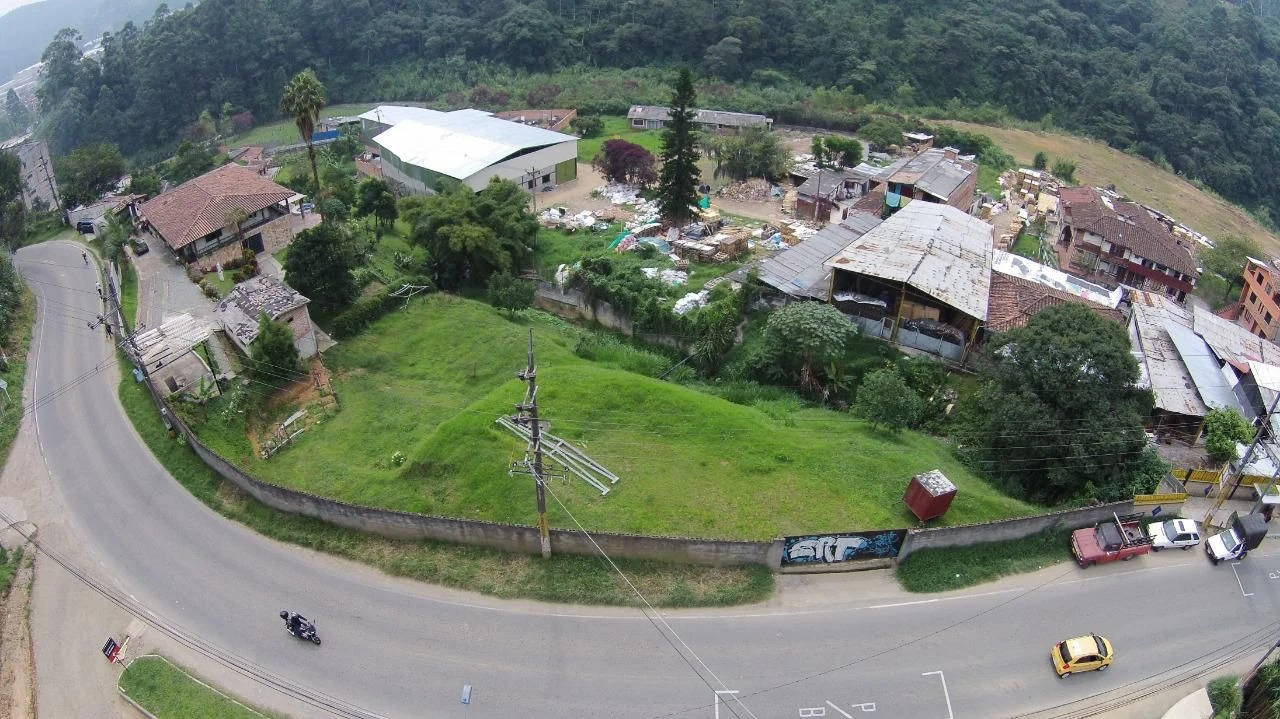 CASA LOTE EN VENTA EN LA ESTRELLA - LA RAYA 